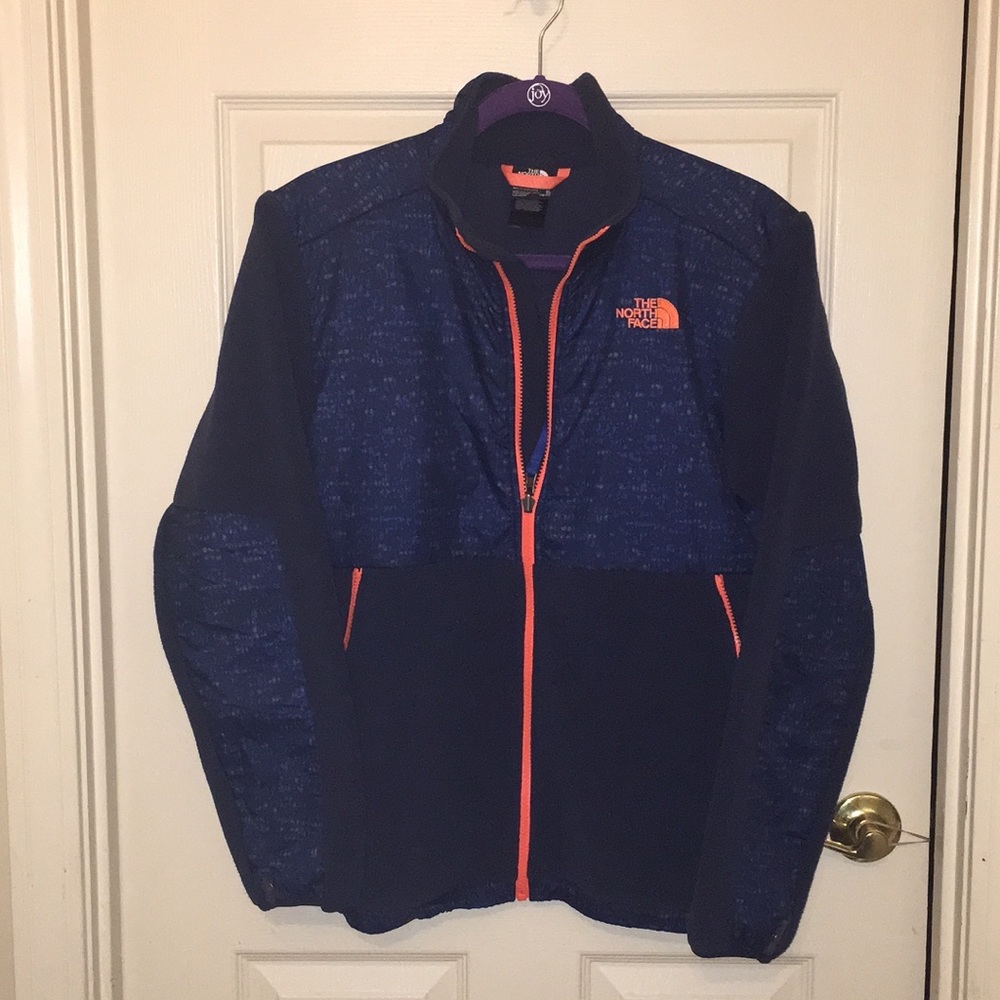 North face boys jacket size xl.